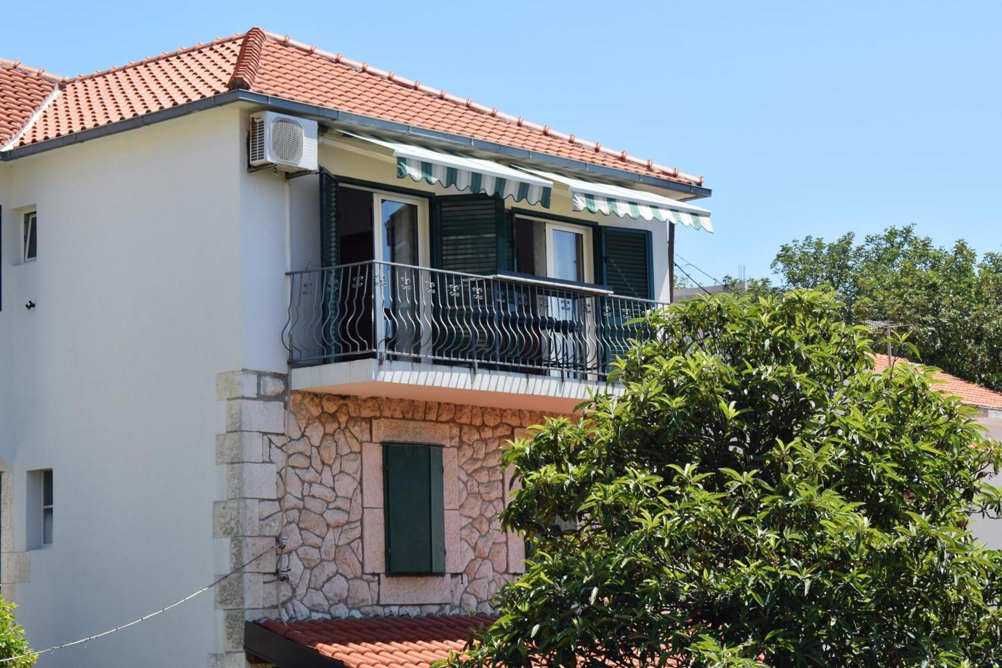 Lina Vrankovic Apartments Хвар Экстерьер фото