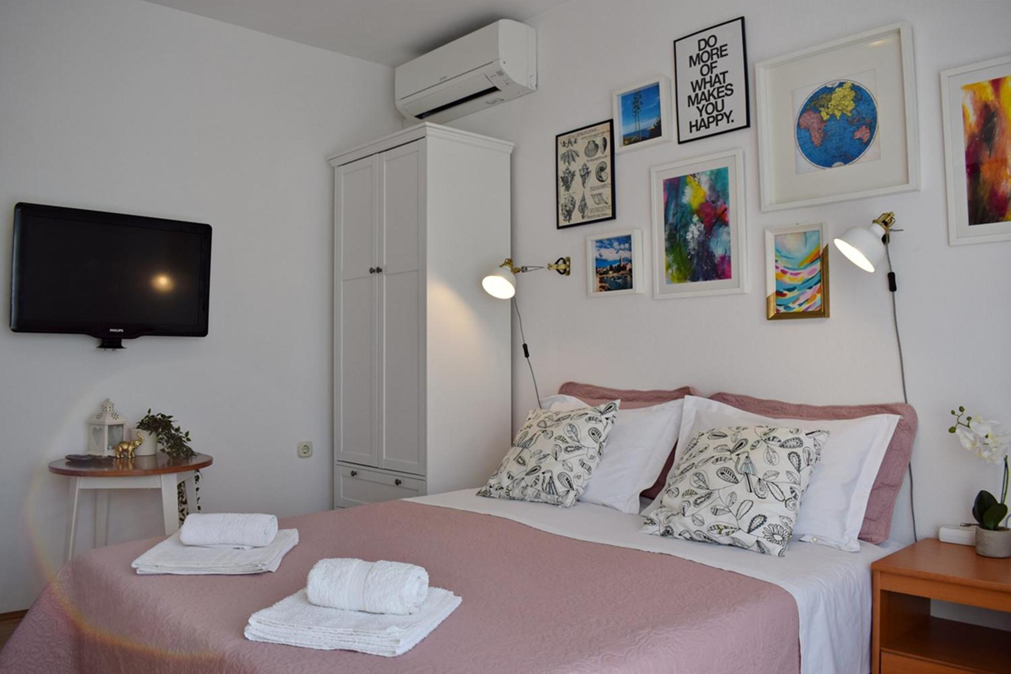 Lina Vrankovic Apartments Хвар Экстерьер фото