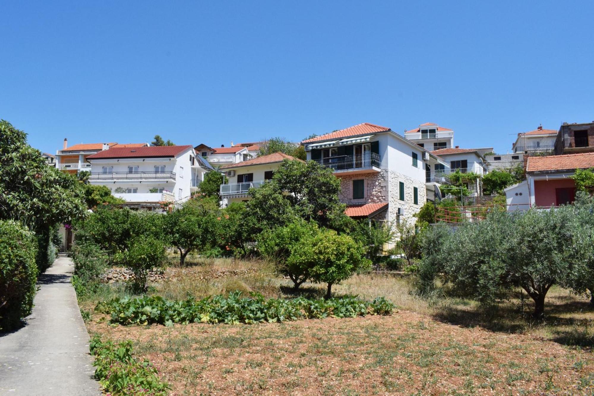 Lina Vrankovic Apartments Хвар Экстерьер фото