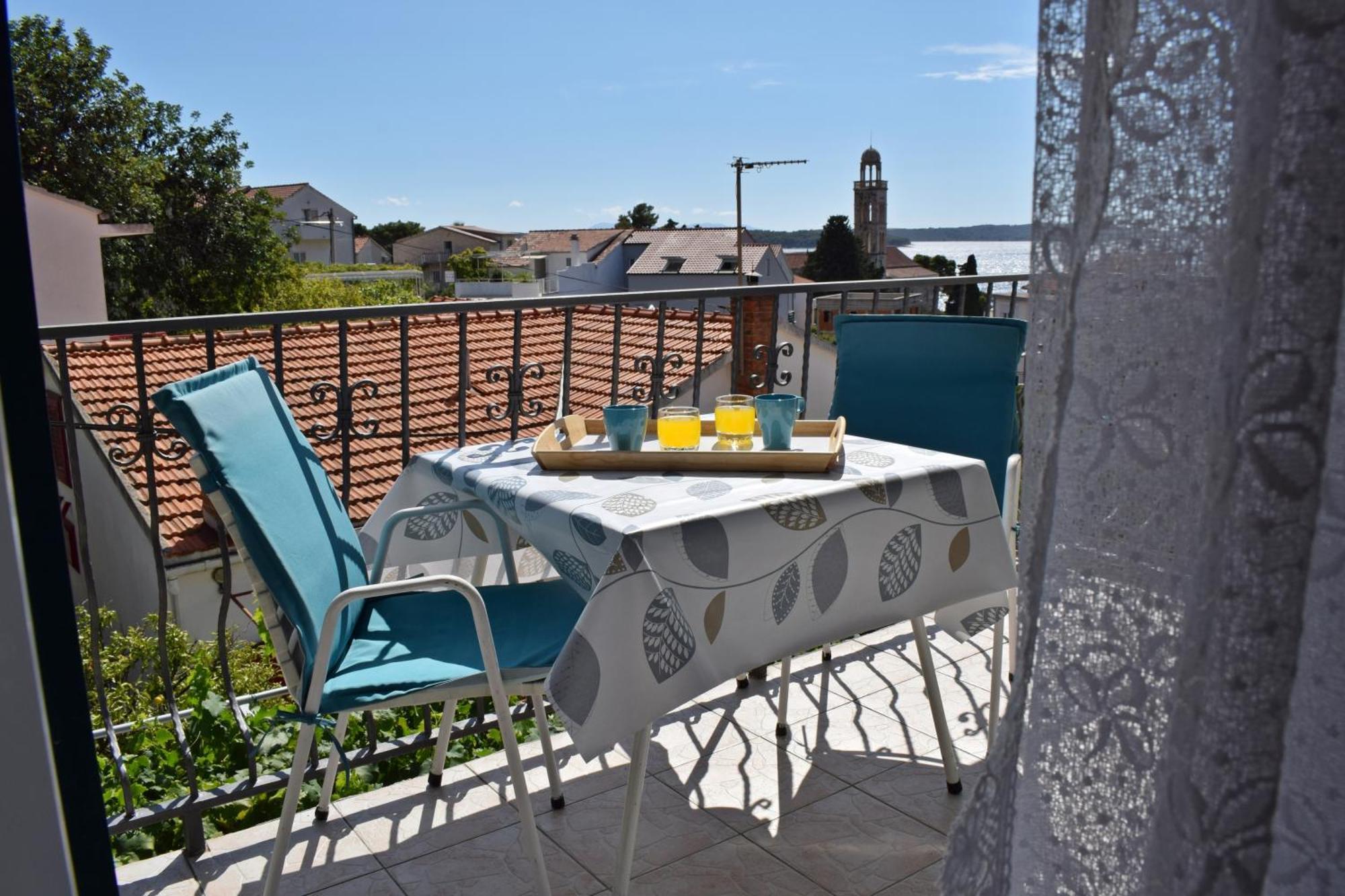 Lina Vrankovic Apartments Хвар Экстерьер фото