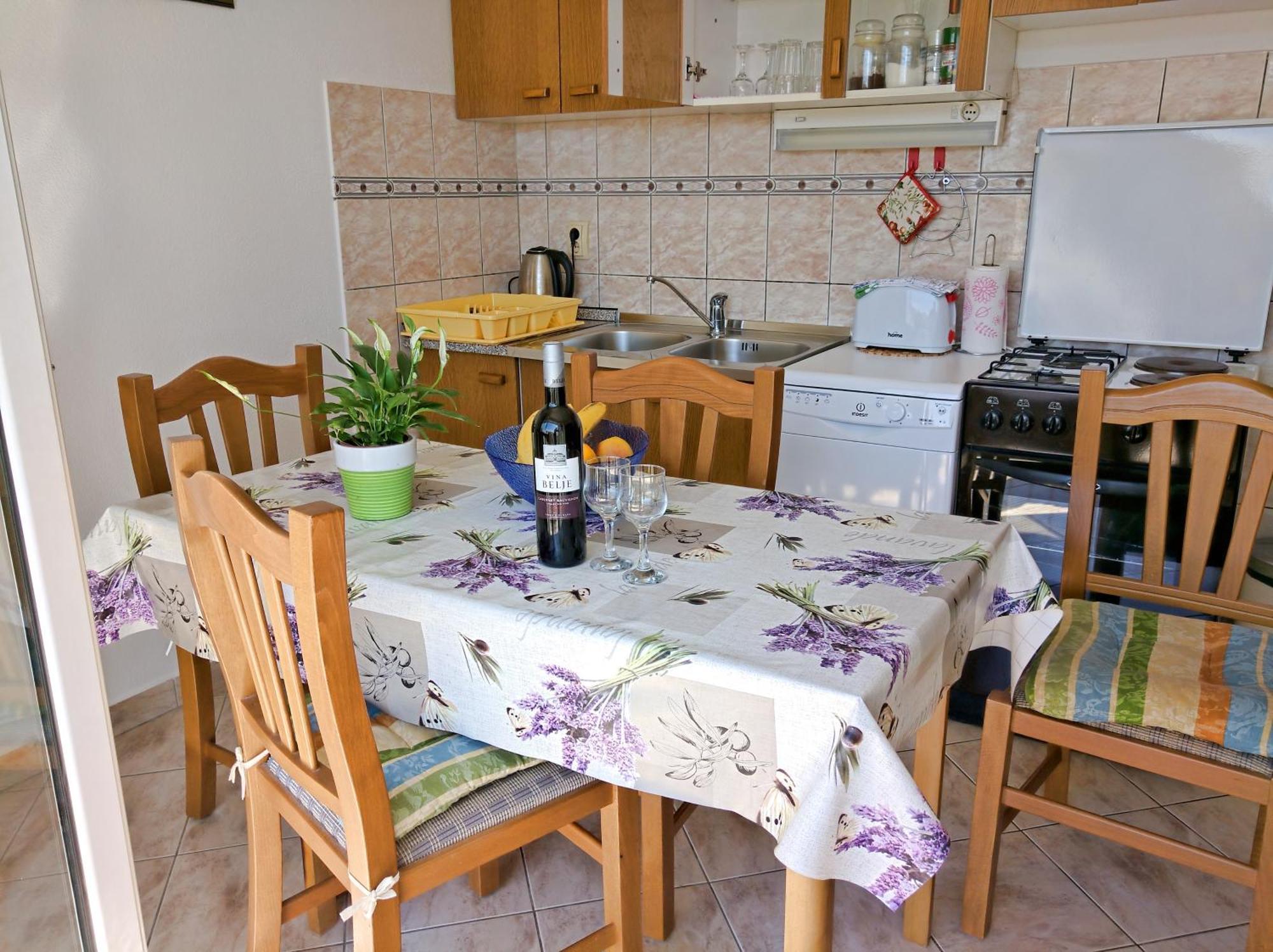 Lina Vrankovic Apartments Хвар Экстерьер фото
